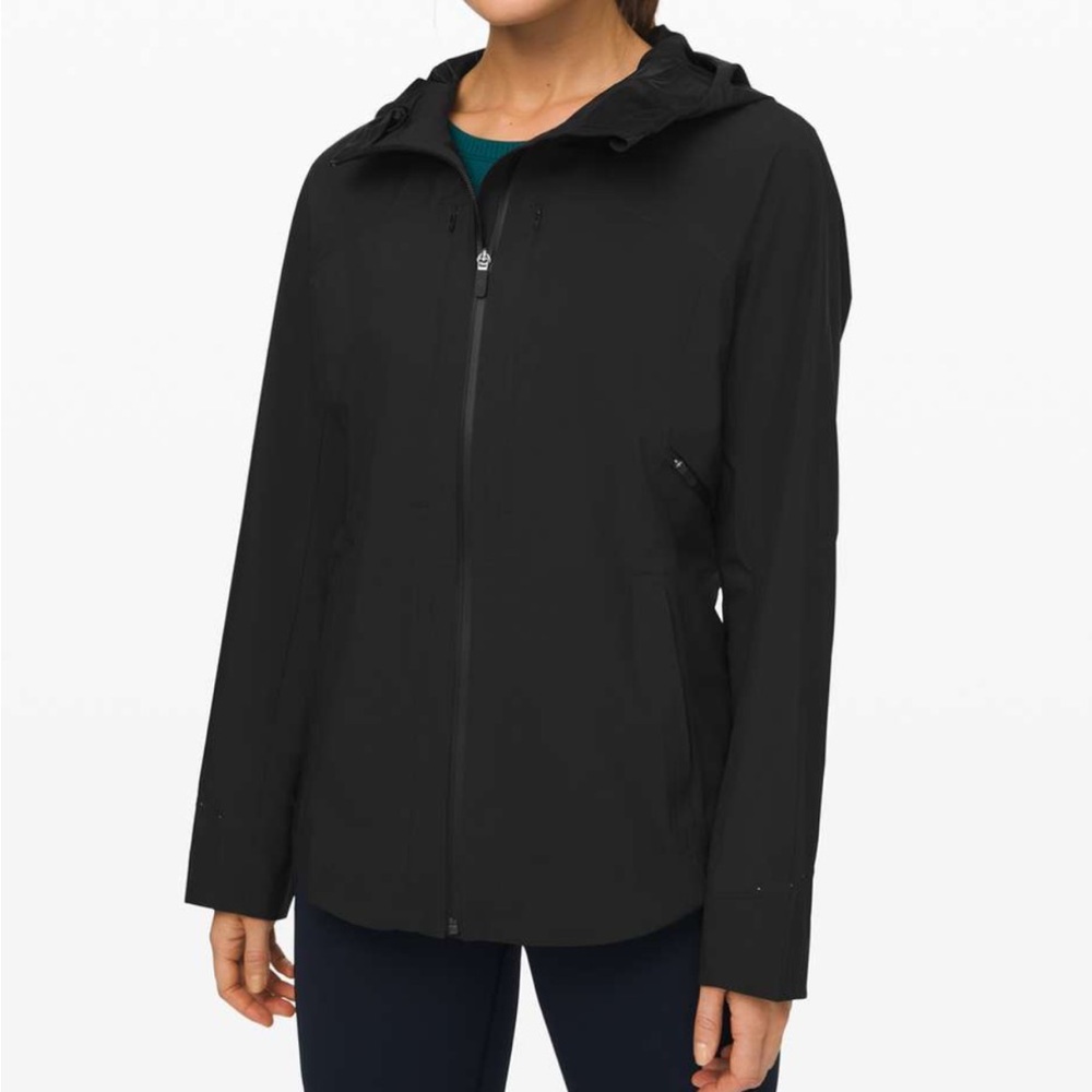 Lululemon break a trail jacket